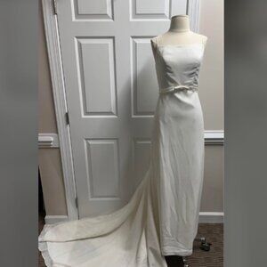 Lady Roi Bridals Wedding Gown Dress Ivory Color Size 8